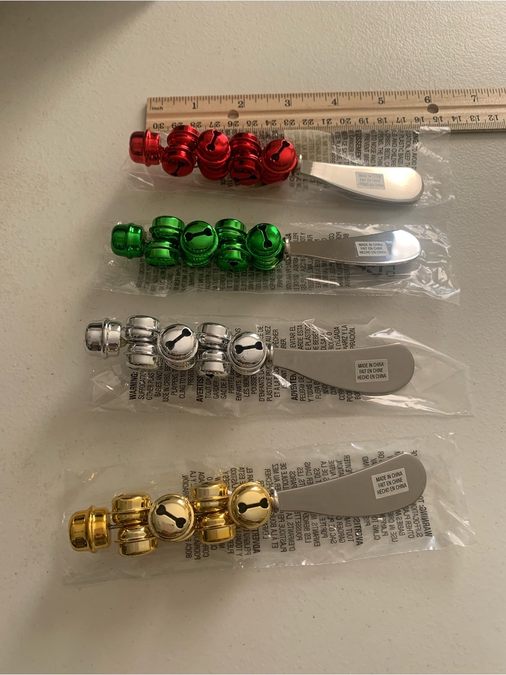 Jingle Bell Spreader Set of 4 Multicolor Brand New Avon 2011 - Picture 5 of 5